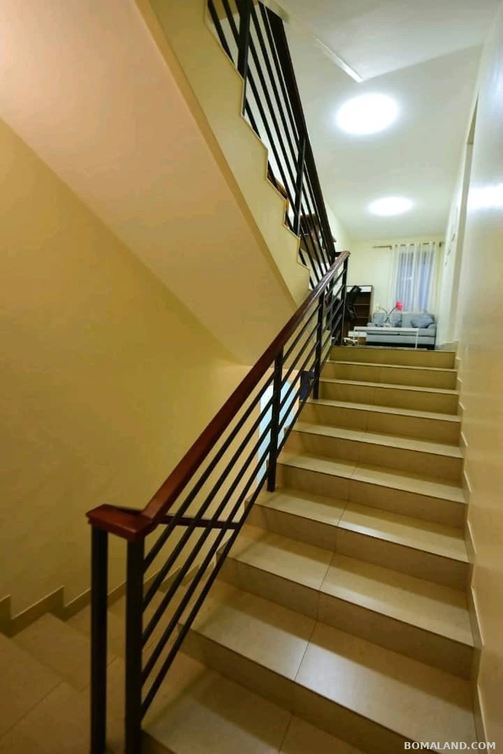 5 bedroom Mansion for rent in Butabika Kampala Uganda