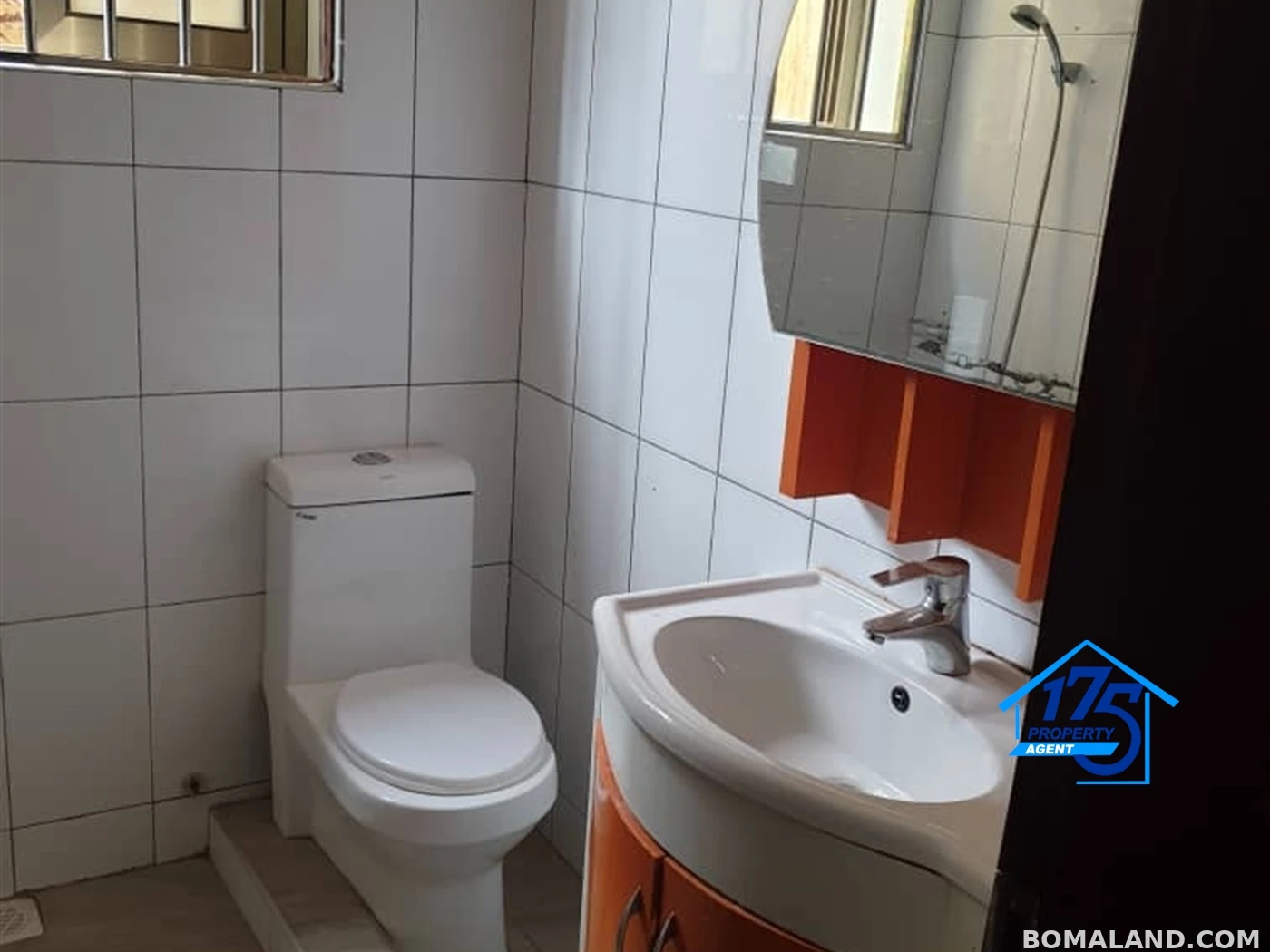 6 bedroom Duplex for sale in Najjera Wakiso Uganda
