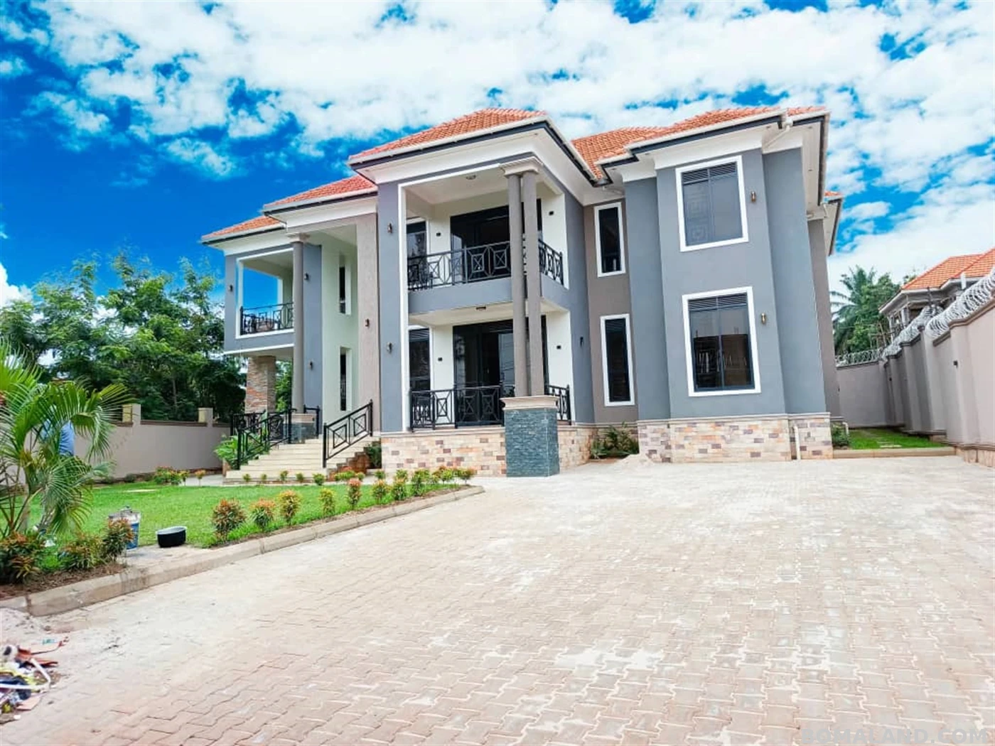 7 bedroom Villa for sale in Naalya Wakiso Uganda
