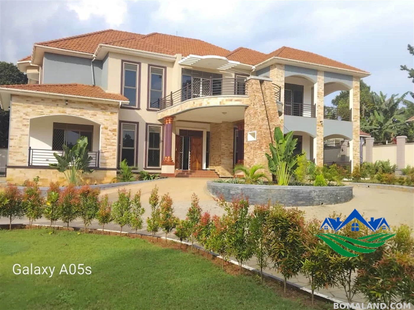 7 bedroom Mansion for sale in Gayaza Wakiso Uganda