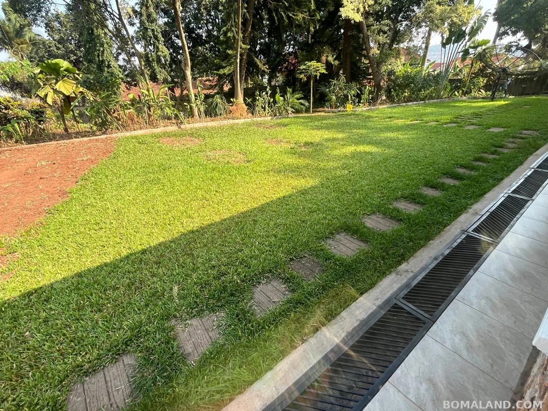 4 bedroom Bungalow for rent in Kansanga Kampala Uganda