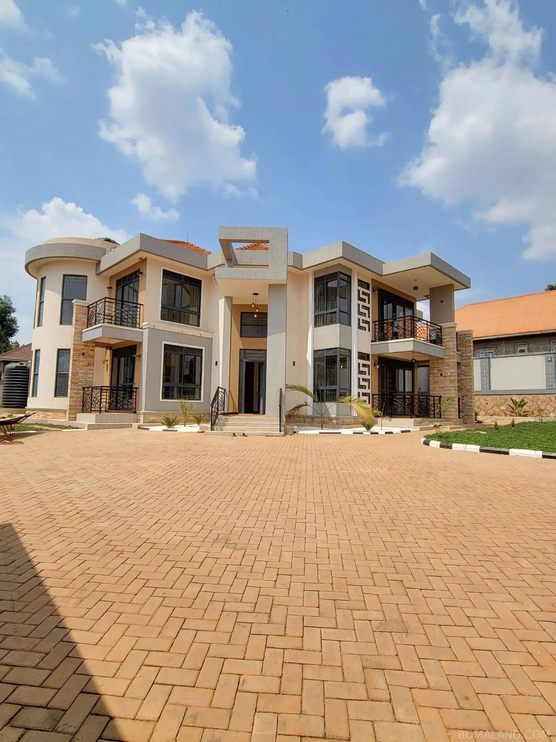 7 bedroom Town House for sale in Kira Kampala Uganda