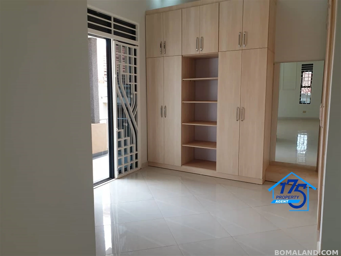5 bedroom Duplex for sale in Kira Wakiso Uganda