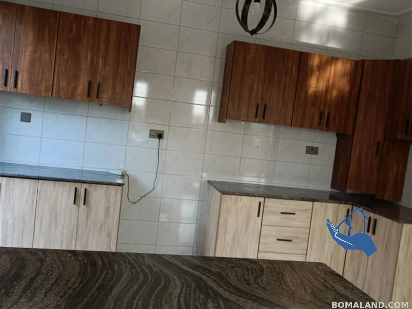 4 bedroom Mansion for sale in Kitende Wakiso Uganda