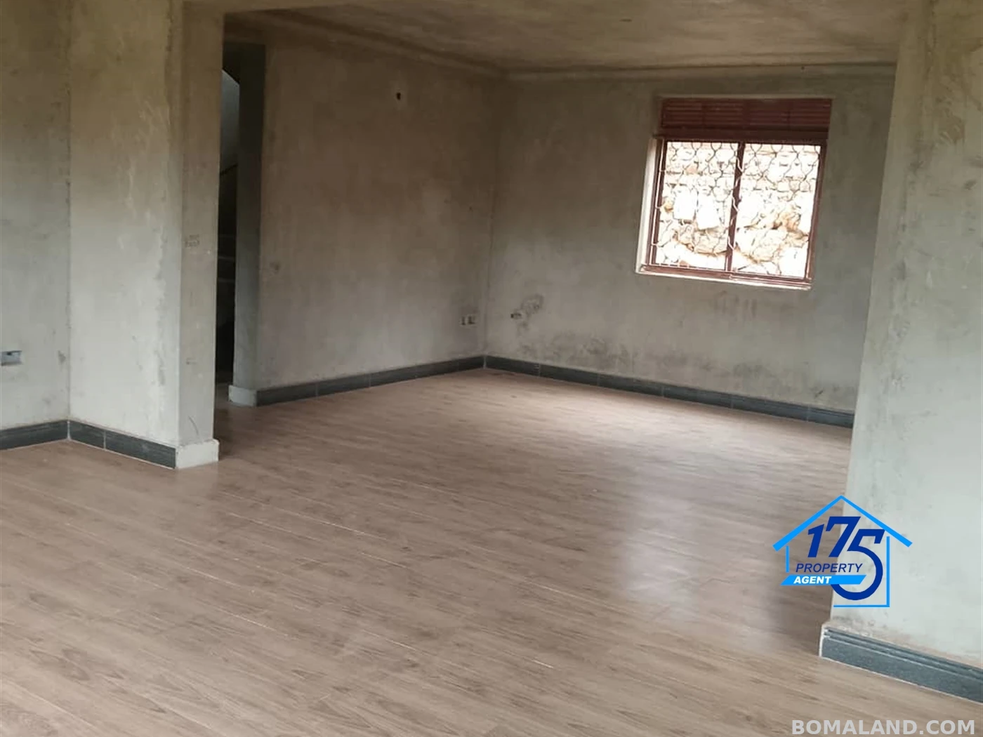 6 bedroom Duplex for sale in Misindye Wakiso Uganda