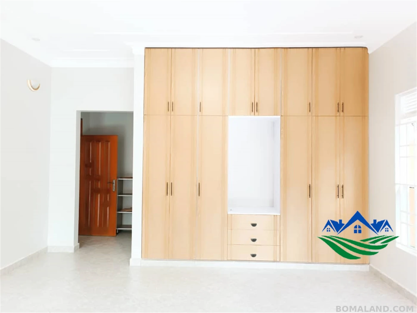 5 bedroom Bungalow for sale in Bwebajja Wakiso Uganda