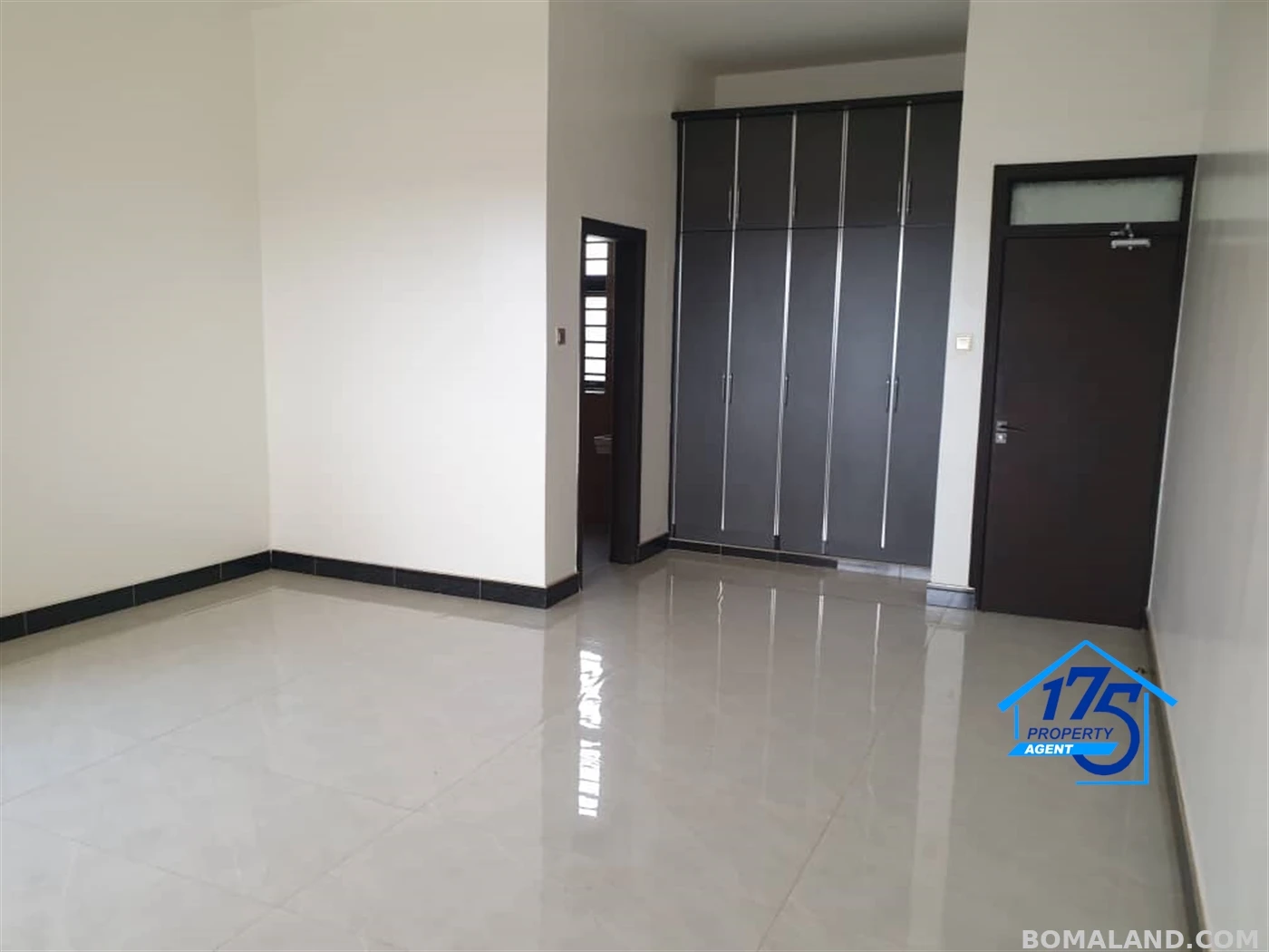 5 bedroom Duplex for sale in Najjera Wakiso Uganda