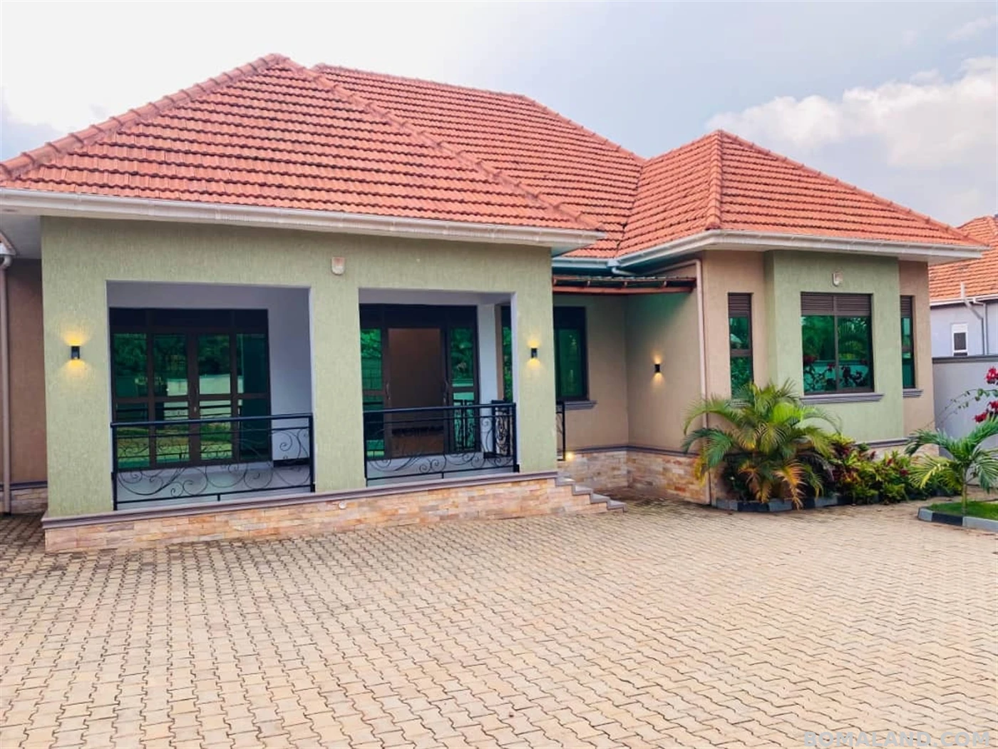 4 bedroom Bungalow for sale in Bwebajja Wakiso Uganda