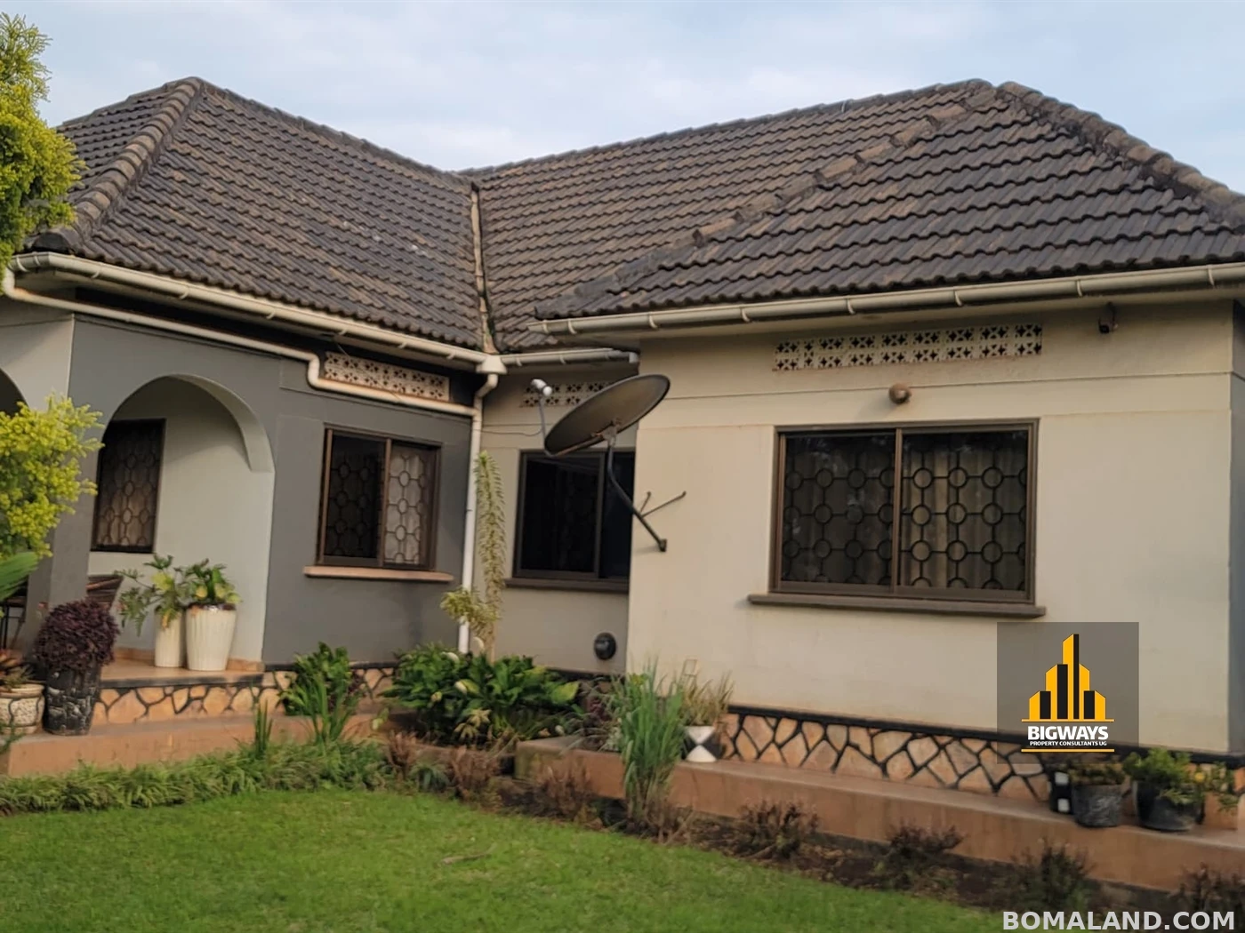 5 bedroom Bungalow for sale in Ntinda Kampala Uganda