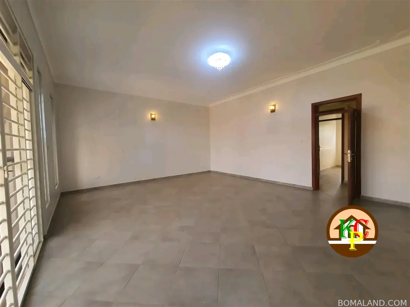 6 bedroom Mansion for rent in Munyonyo Kampala Uganda