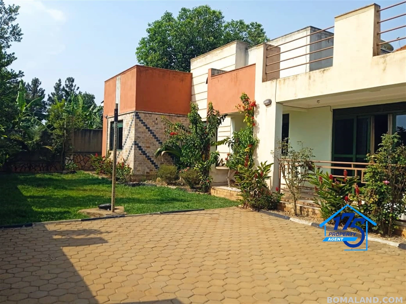 4 bedroom Bungalow for sale in Kira Wakiso Uganda
