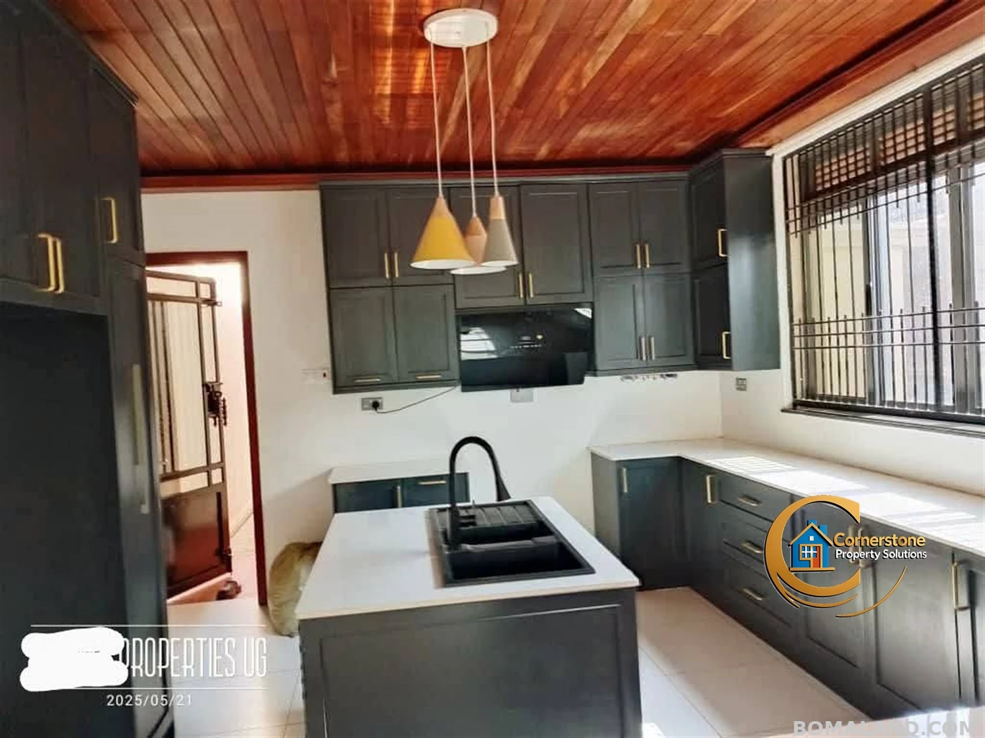 5 bedroom Storeyed house for sale in Nabusugwe Wakiso Uganda