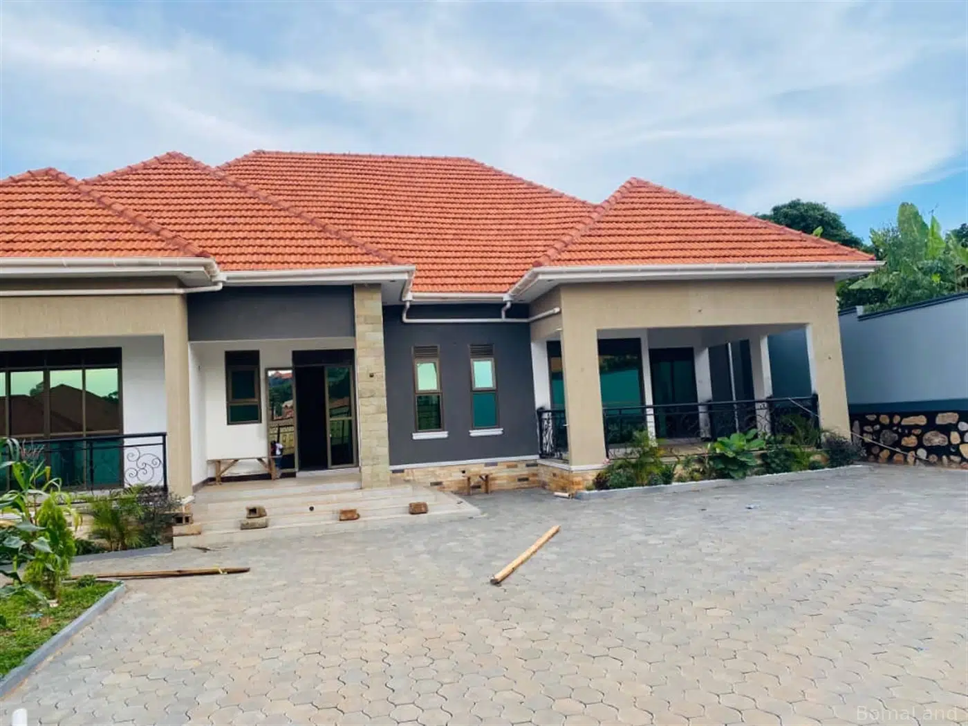 4 bedroom Bungalow for sale in Bwebajja Wakiso Uganda