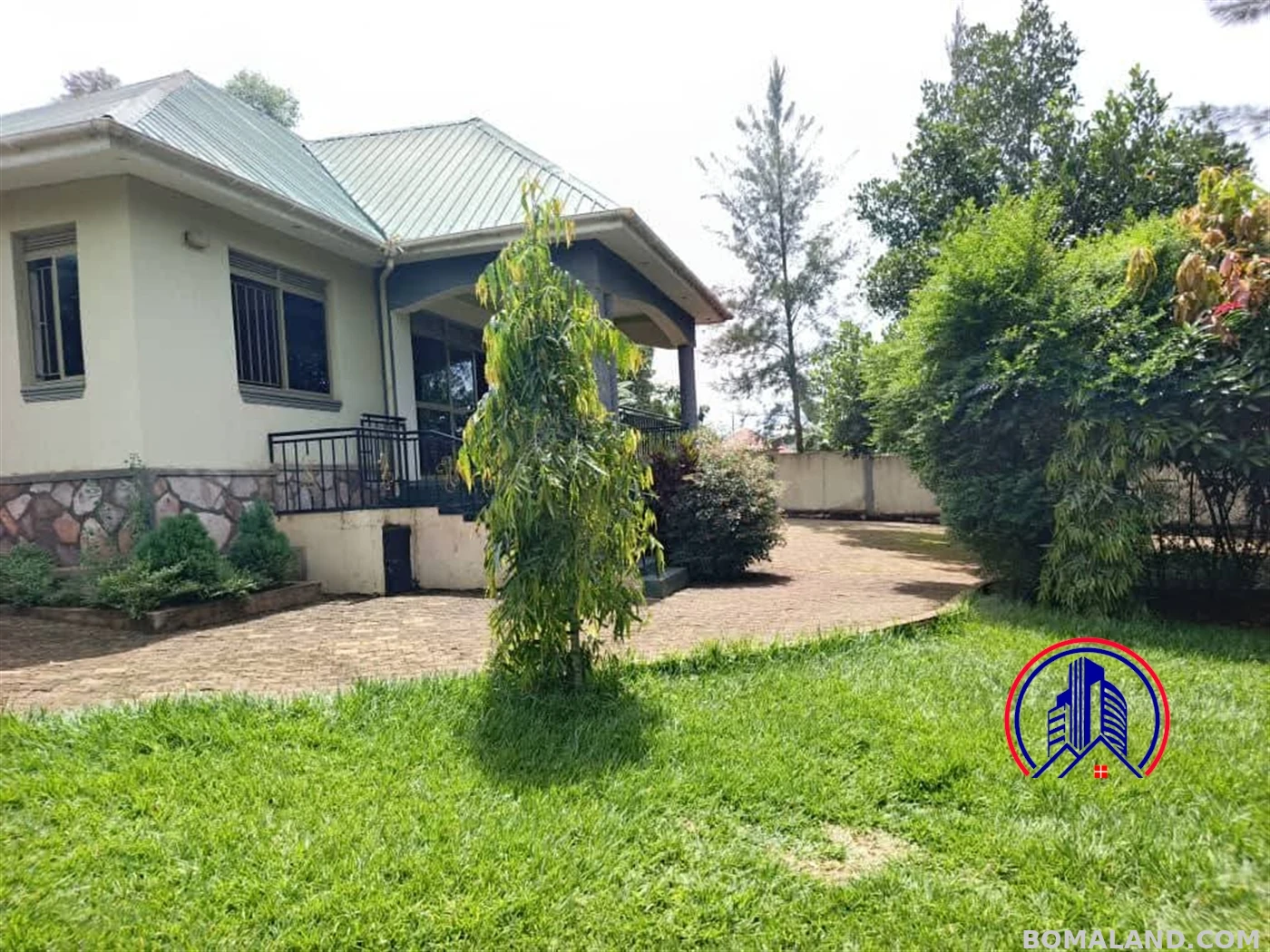 4 bedroom Bungalow for sale in Nkoowe Wakiso Uganda