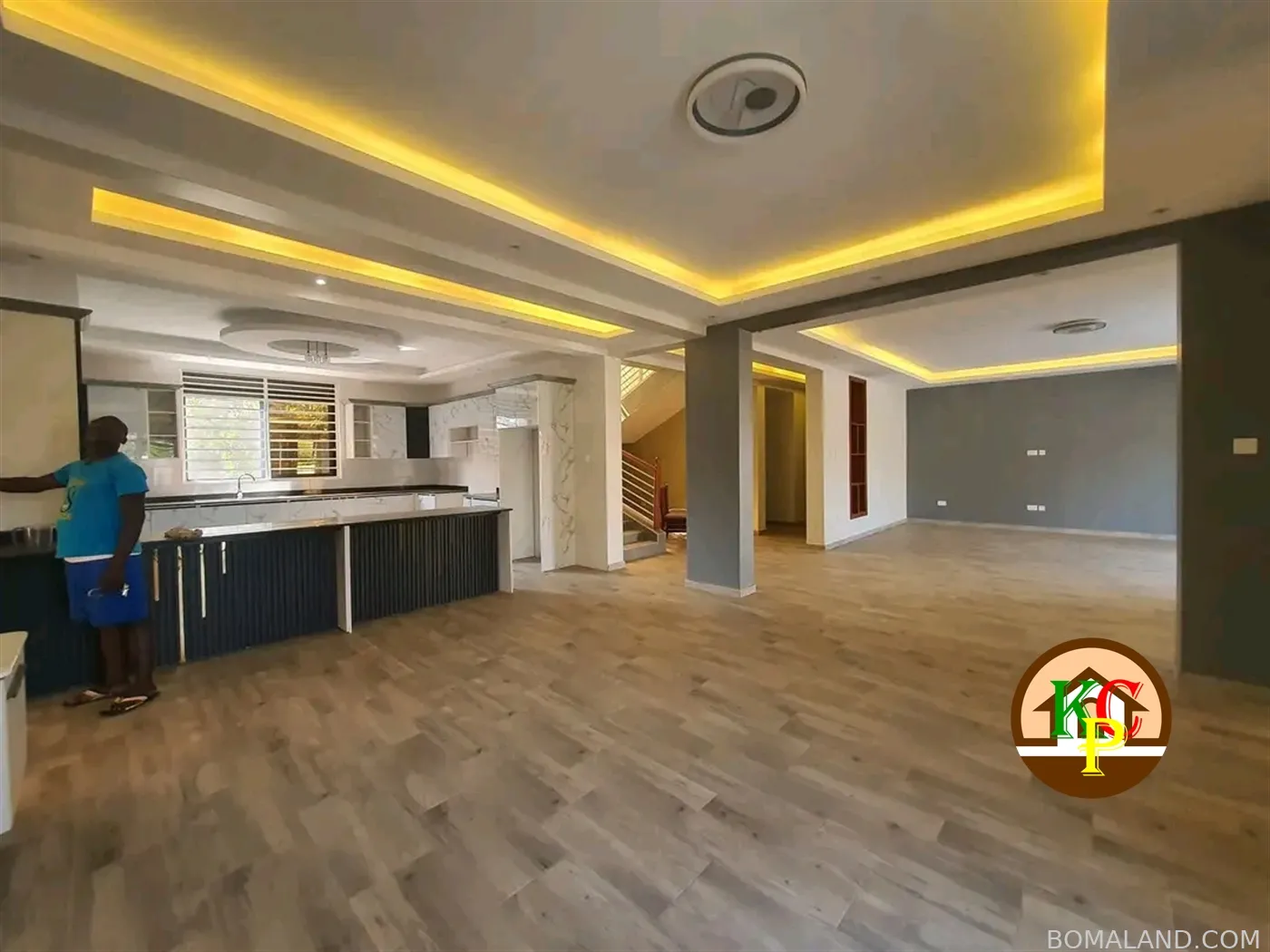 6 bedroom Mansion for rent in Munyonyo Kampala Uganda