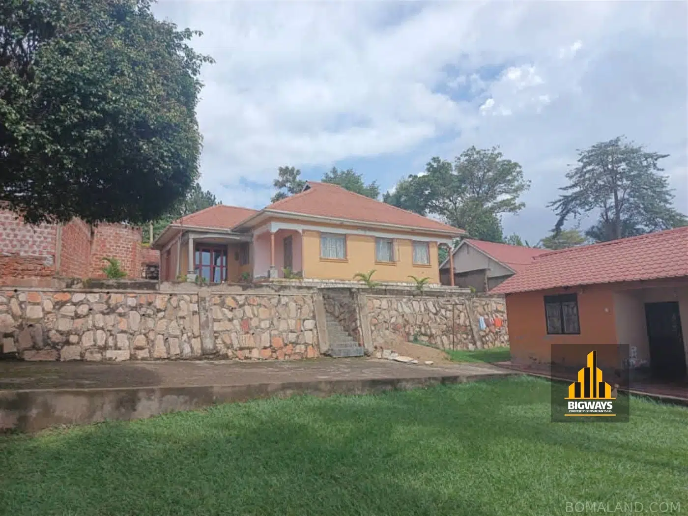 4 bedroom Bungalow for sale in Kyanja Kampala Uganda