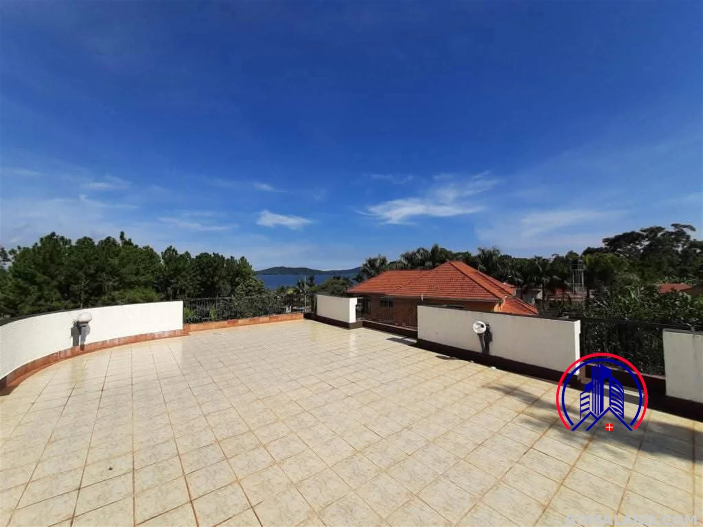 4 bedroom Storeyed house for rent in Bbunga Kampala Uganda