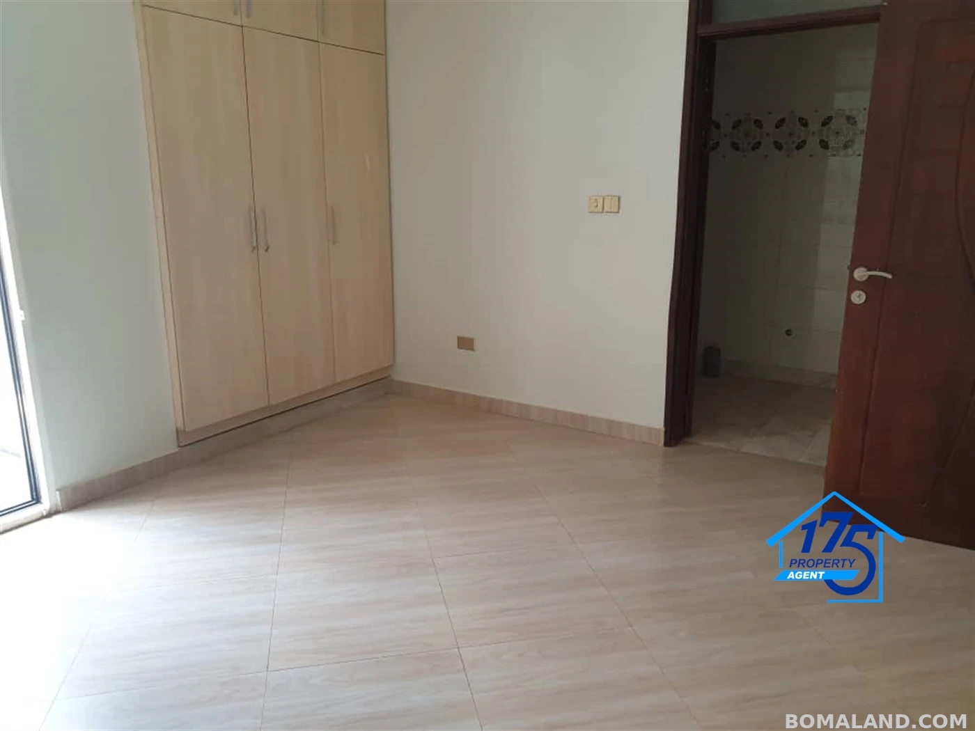 5 bedroom Duplex for sale in Kira Wakiso Uganda