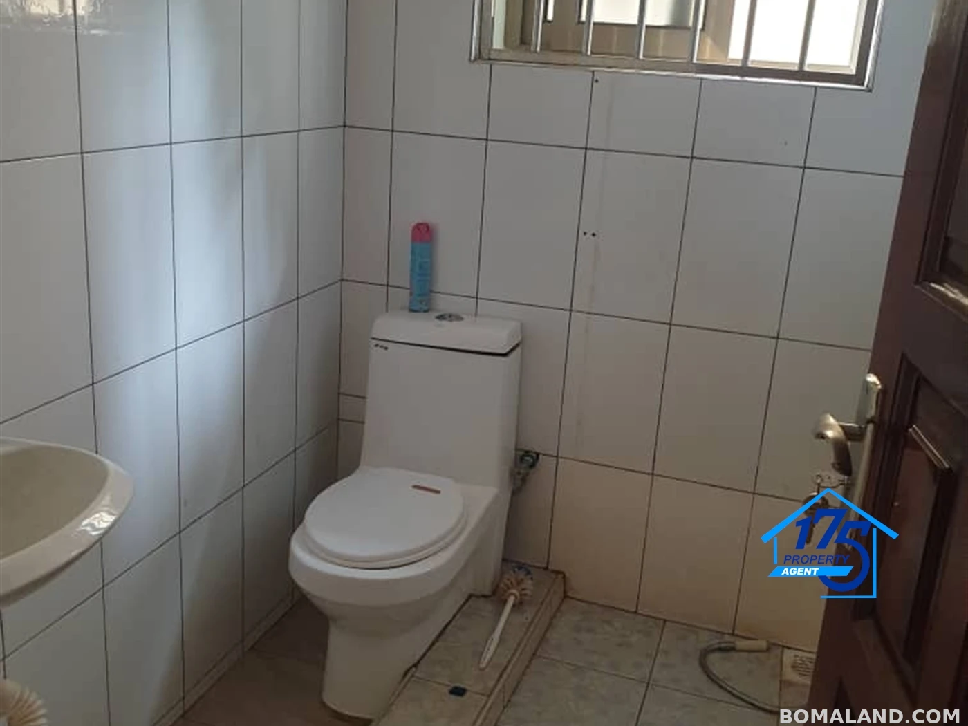 6 bedroom Duplex for sale in Najjera Wakiso Uganda
