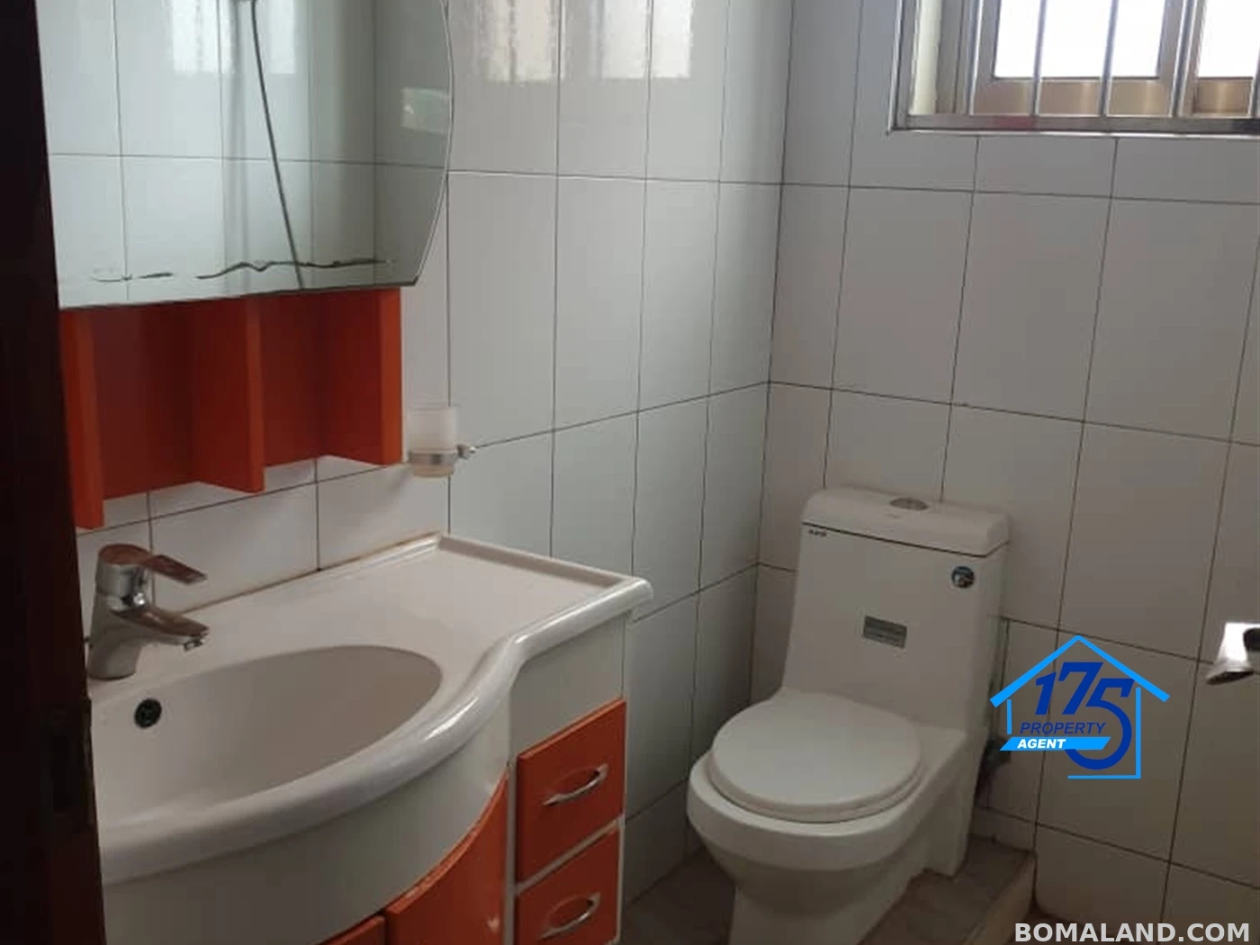 6 bedroom Duplex for sale in Najjera Wakiso Uganda