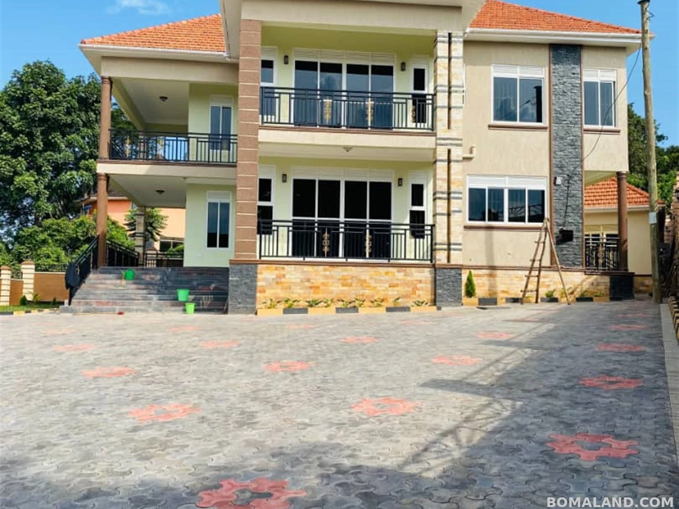6 bedroom Storeyed house for sale in Bwebajja Wakiso Uganda