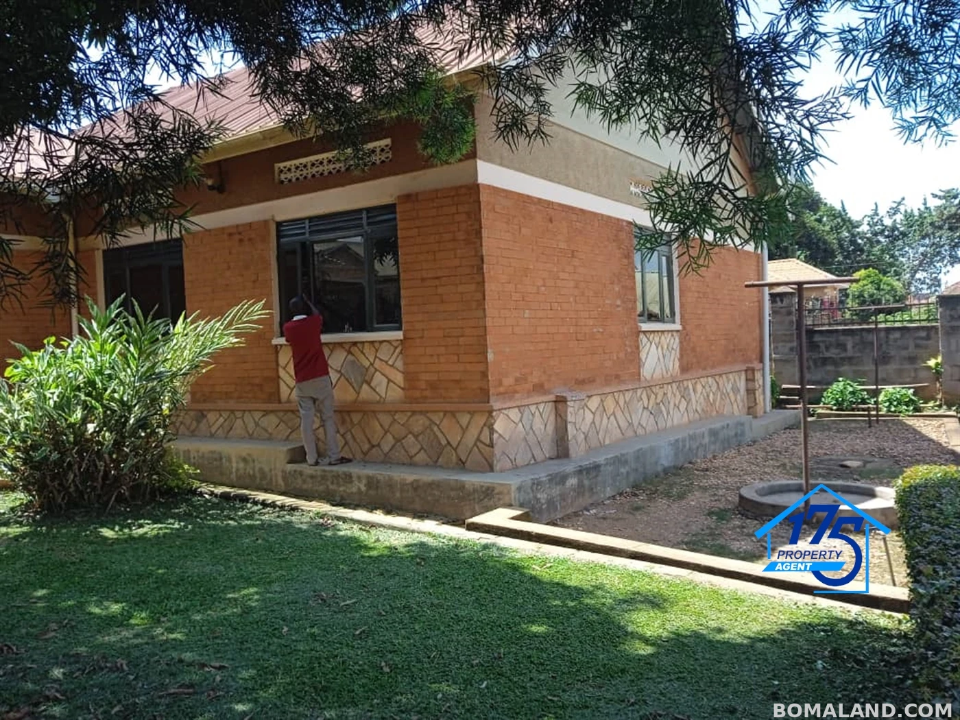 3 bedroom Bungalow for sale in Kisaasi Kampala Uganda