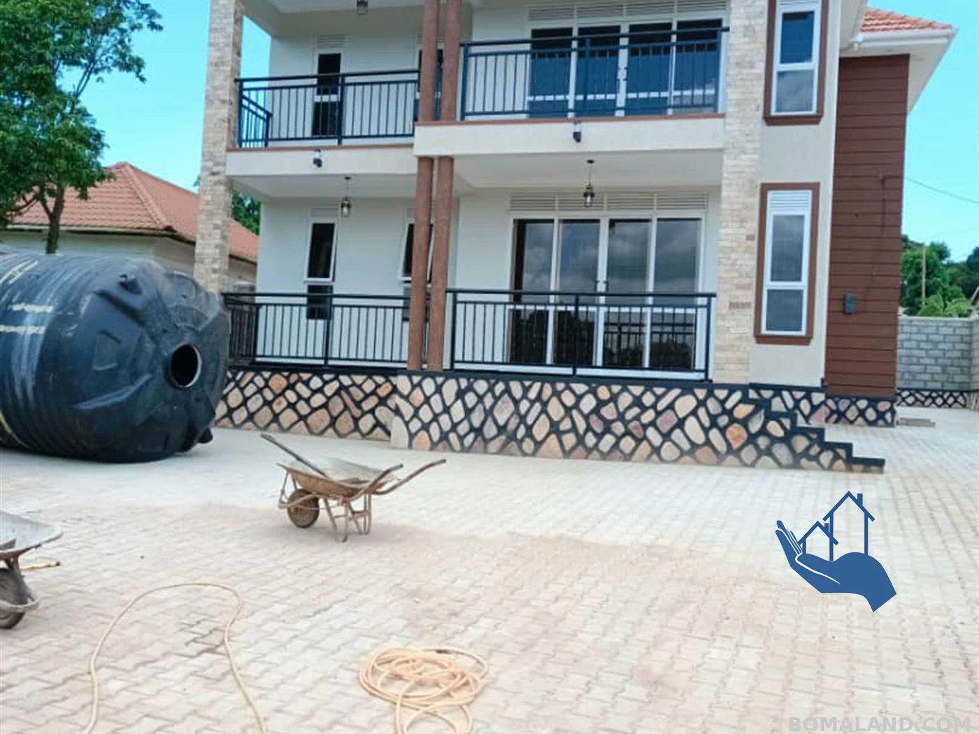 4 bedroom Mansion for sale in Kitende Wakiso Uganda
