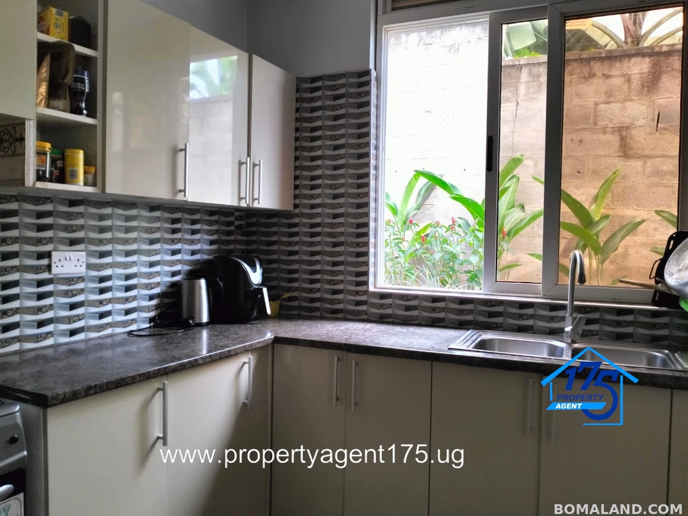 5 bedroom Duplex for sale in Kisaasi Kampala Uganda