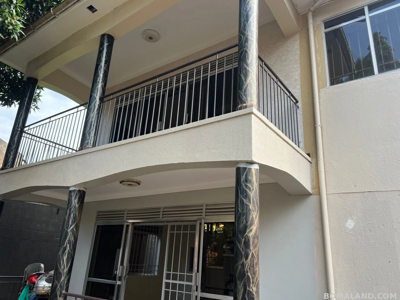 3 bedroom Storeyed house for rent in Naguru Kampala Uganda
