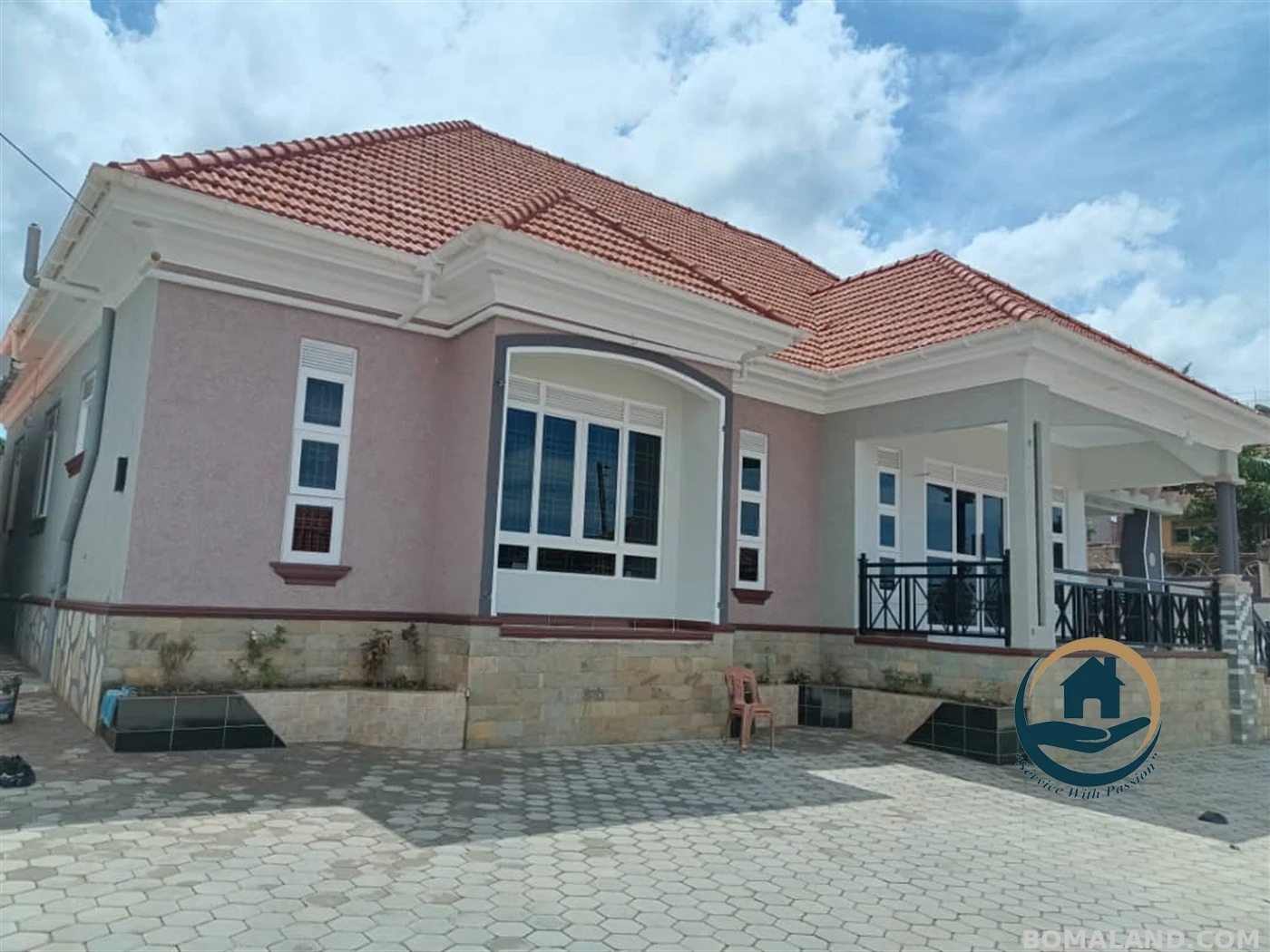 5 bedroom Bungalow for sale in Kitende Wakiso Uganda