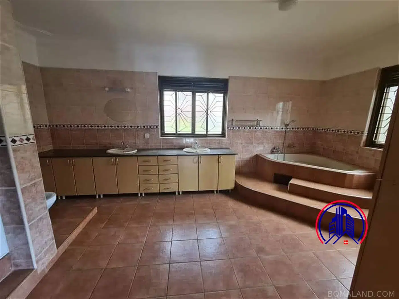 4 bedroom Storeyed house for sale in Naguru Kampala Uganda