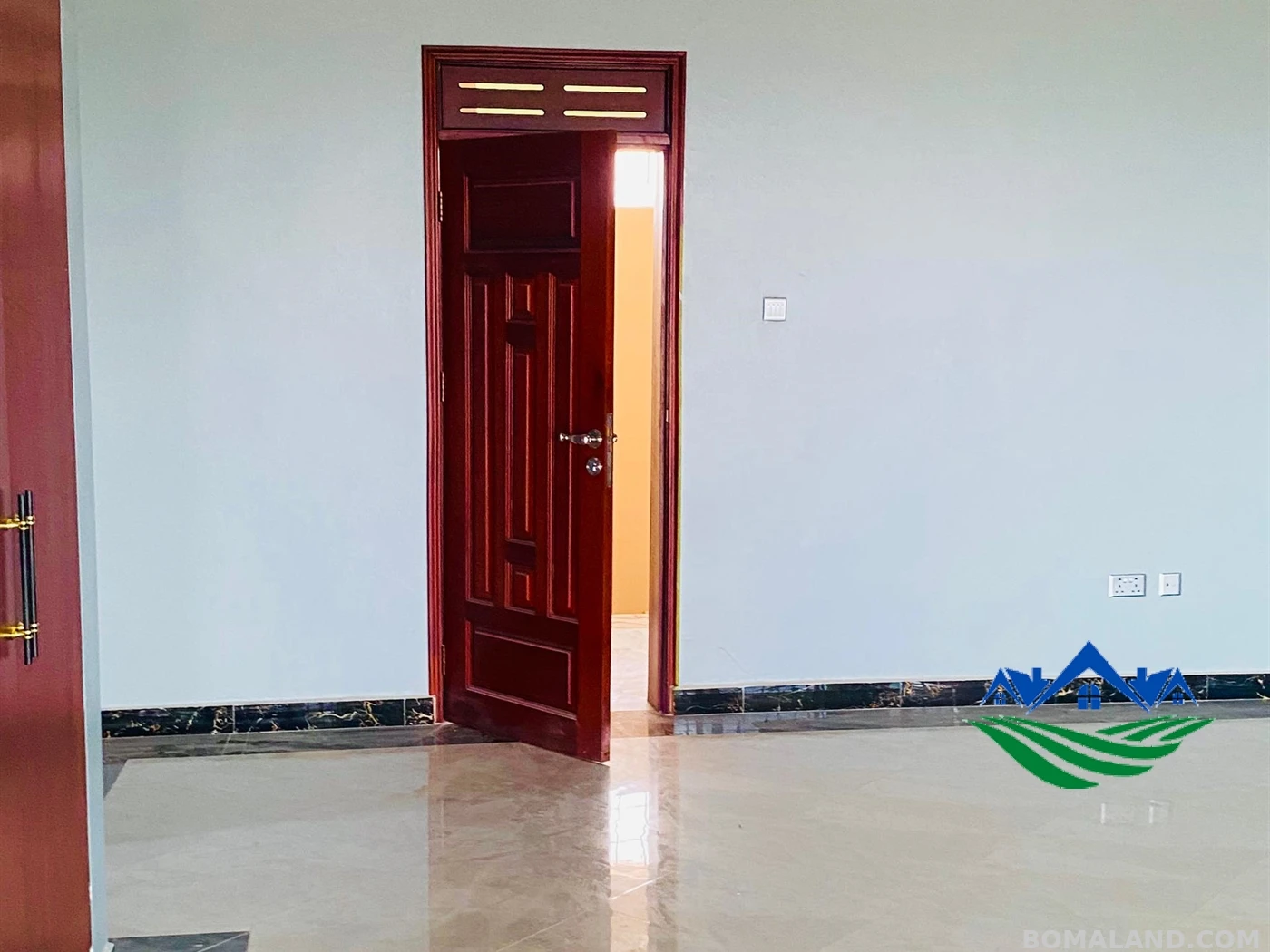 7 bedroom Mansion for sale in Bwebajja Wakiso Uganda