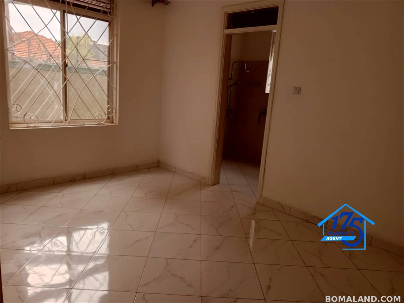 6 bedroom Duplex for sale in Kira Wakiso Uganda