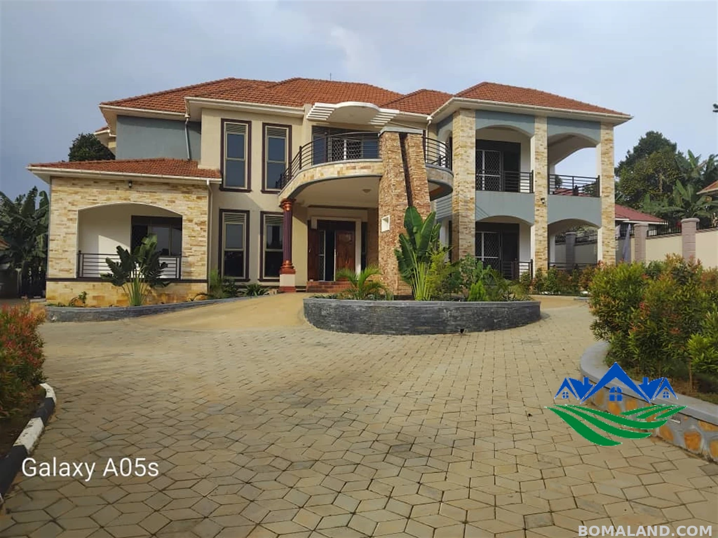 7 bedroom Mansion for sale in Gayaza Wakiso Uganda