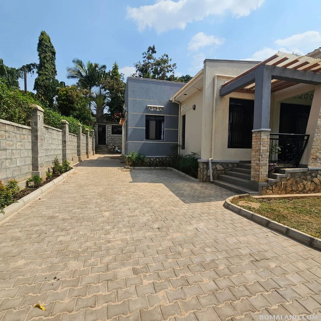 3 bedroom Bungalow for rent in Muyenga Kalungu Uganda