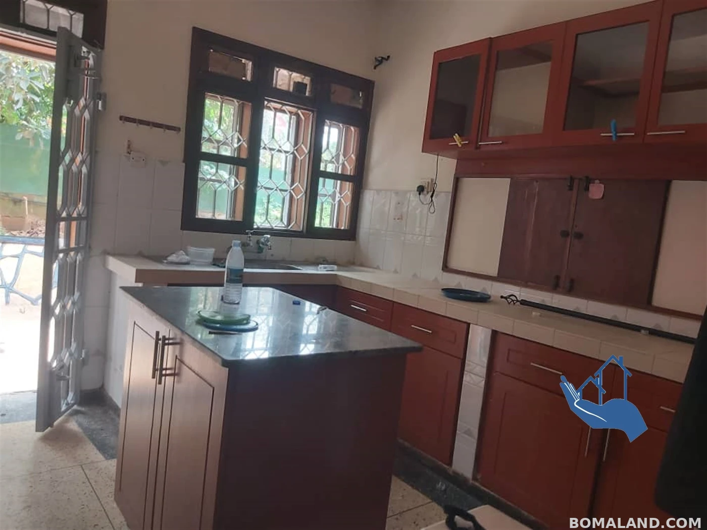 4 bedroom Bungalow for rent in Muyenga Kampala Uganda