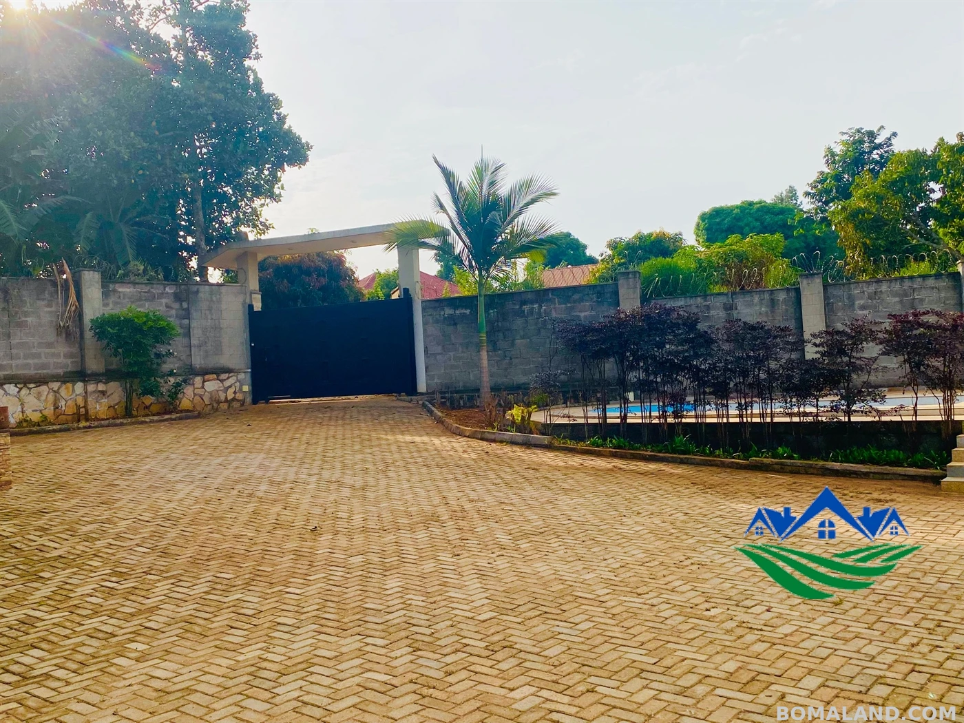 4 bedroom Mansion for sale in Kawuku Wakiso Uganda