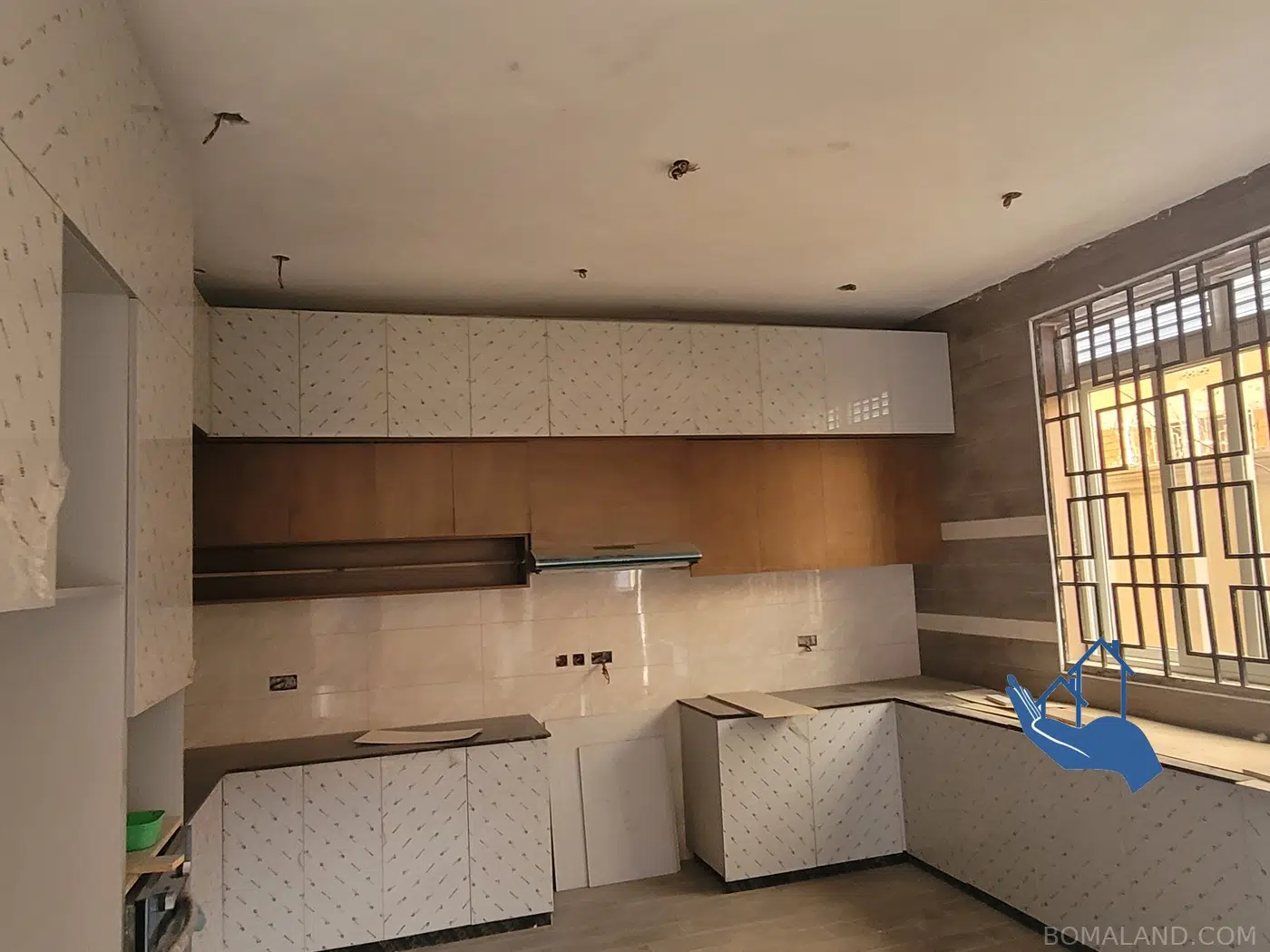 6 bedroom Mansion for sale in Bukasa Kampala Uganda