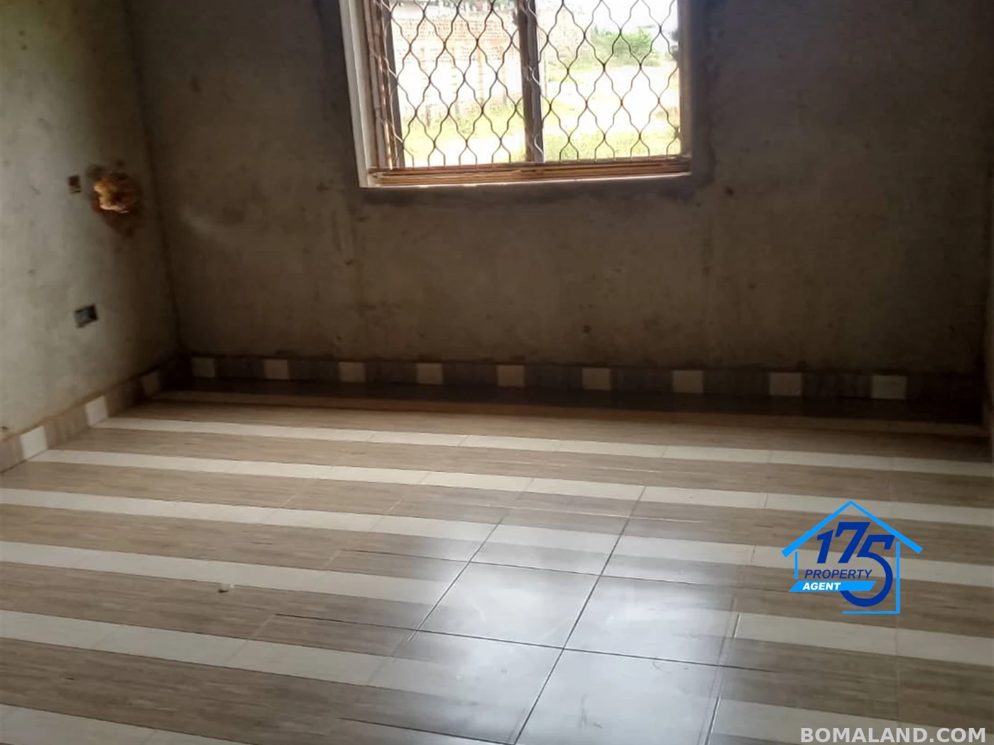 6 bedroom Duplex for sale in Misindye Wakiso Uganda