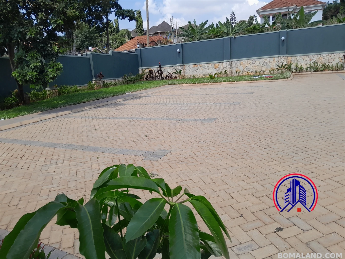 3 bedroom Apartment for rent in Muyenga Kampala Uganda