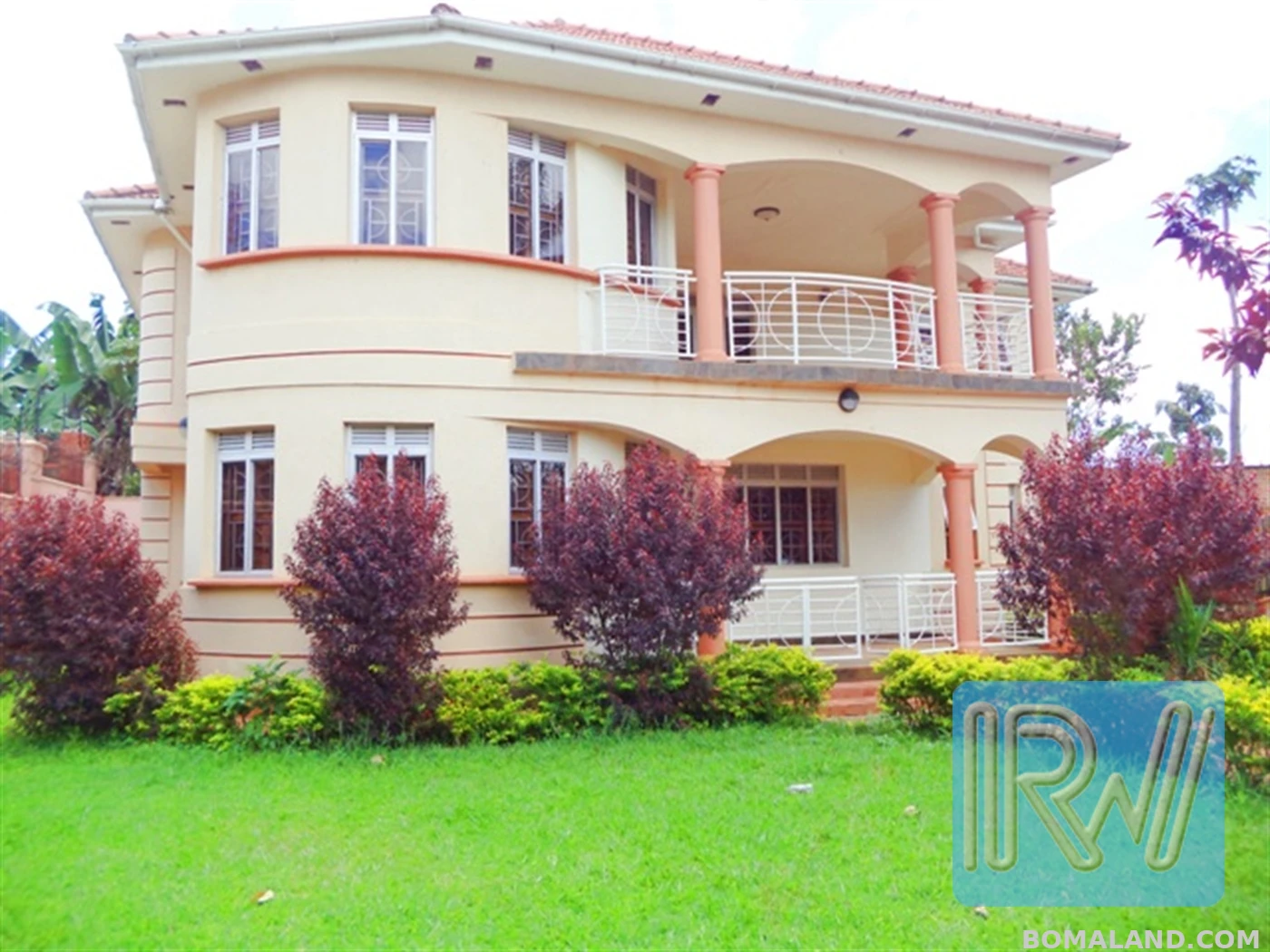 5 bedroom Storeyed house for sale in Entebbe Wakiso Uganda