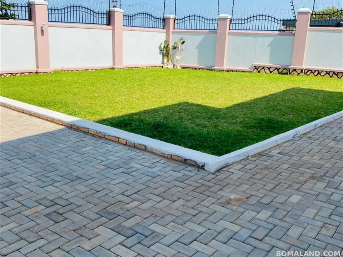 6 bedroom Mansion for sale in Kigo Kampala Uganda