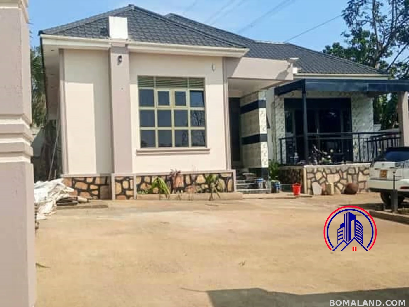 4 bedroom Bungalow for sale in Kiwango Wakiso Uganda