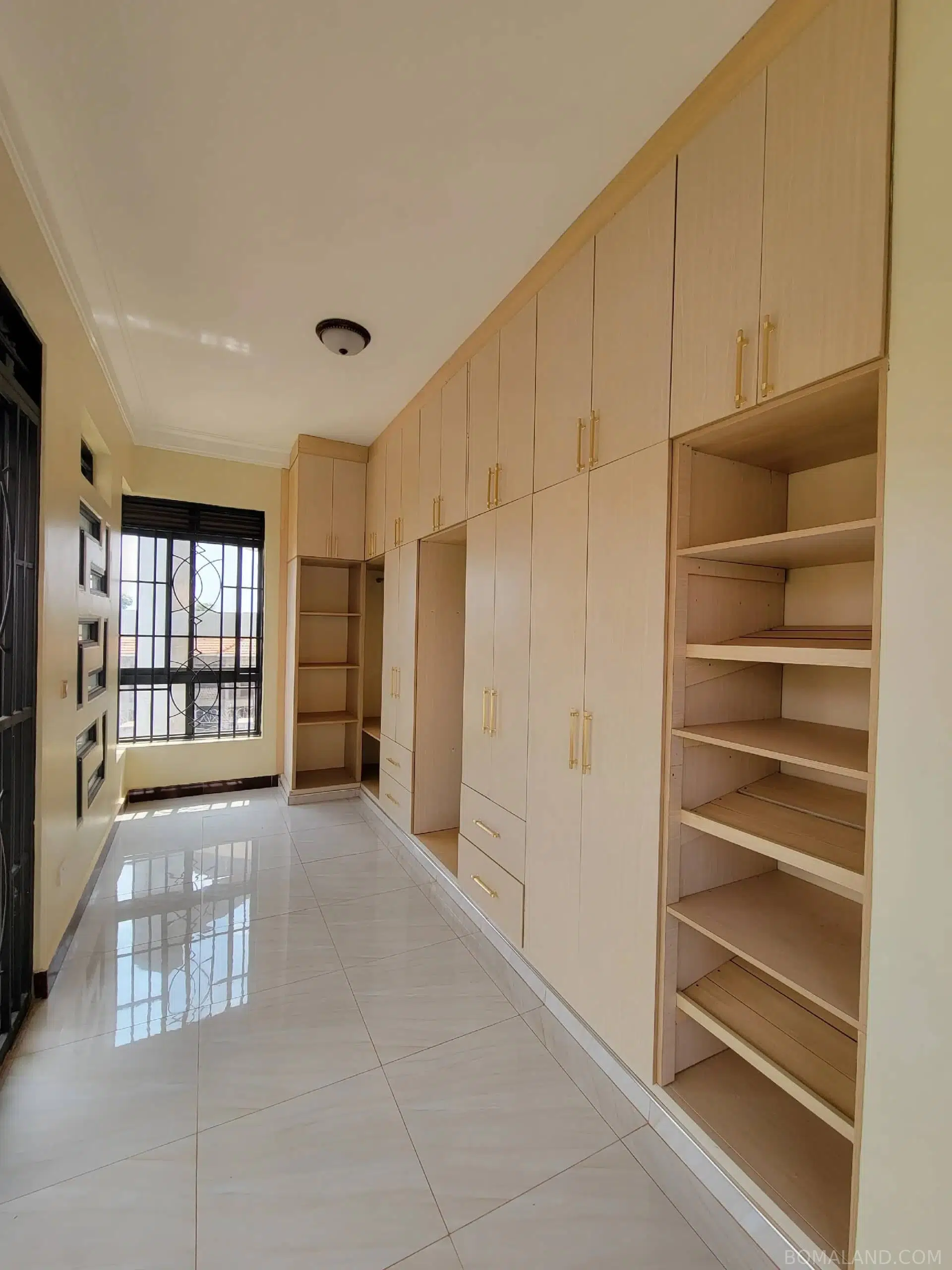 7 bedroom Town House for sale in Kira Kampala Uganda