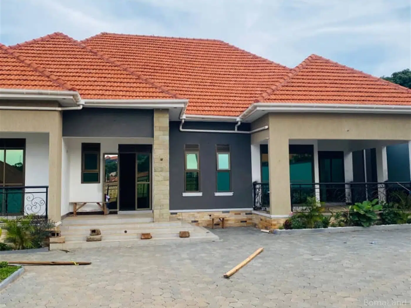 4 bedroom Bungalow for sale in Bwebajja Wakiso Uganda