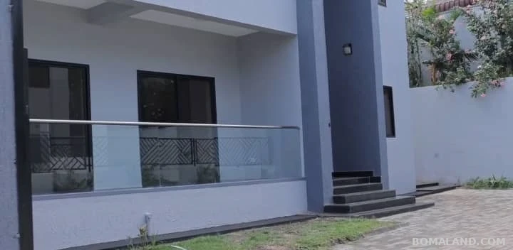 4 bedroom Storeyed house for sale in Mbuya Kampala Uganda