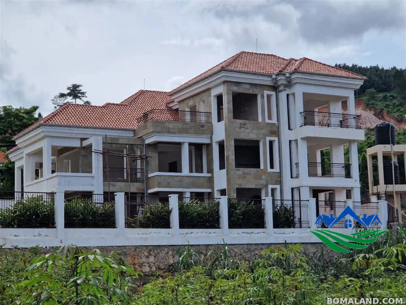7 bedroom Mansion for sale in Lubowa Wakiso Uganda