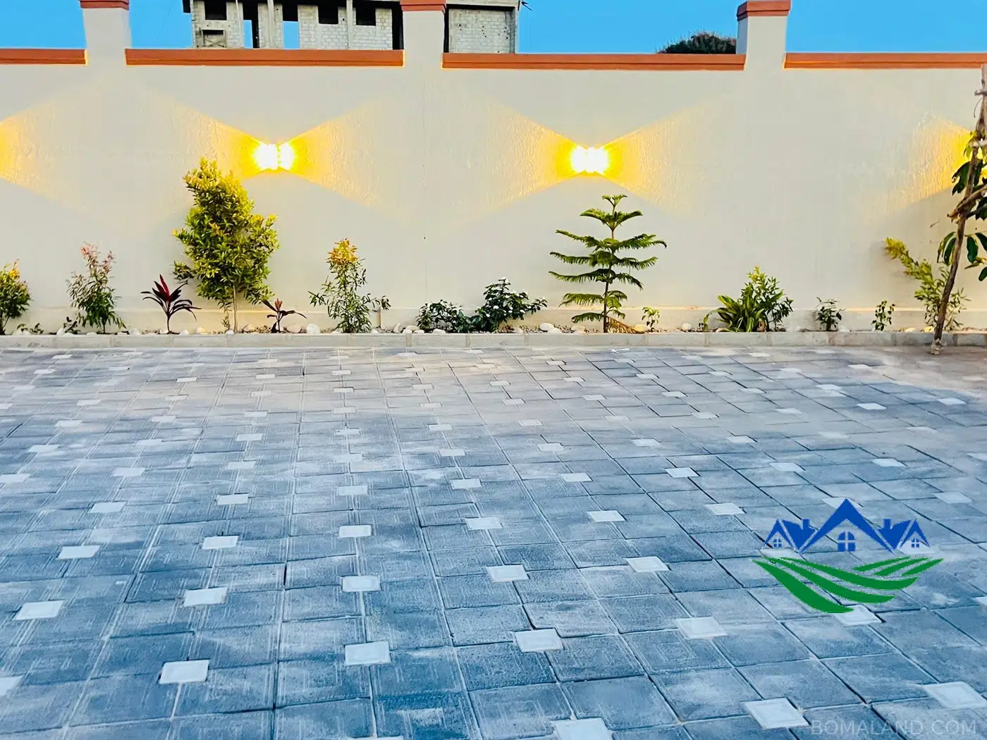 6 bedroom Mansion for sale in Kigo Wakiso Uganda