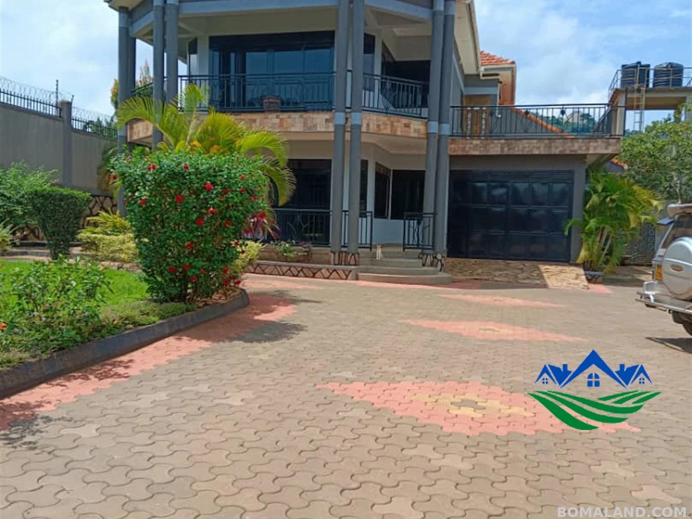 6 bedroom Mansion for sale in Bwebajja Wakiso Uganda