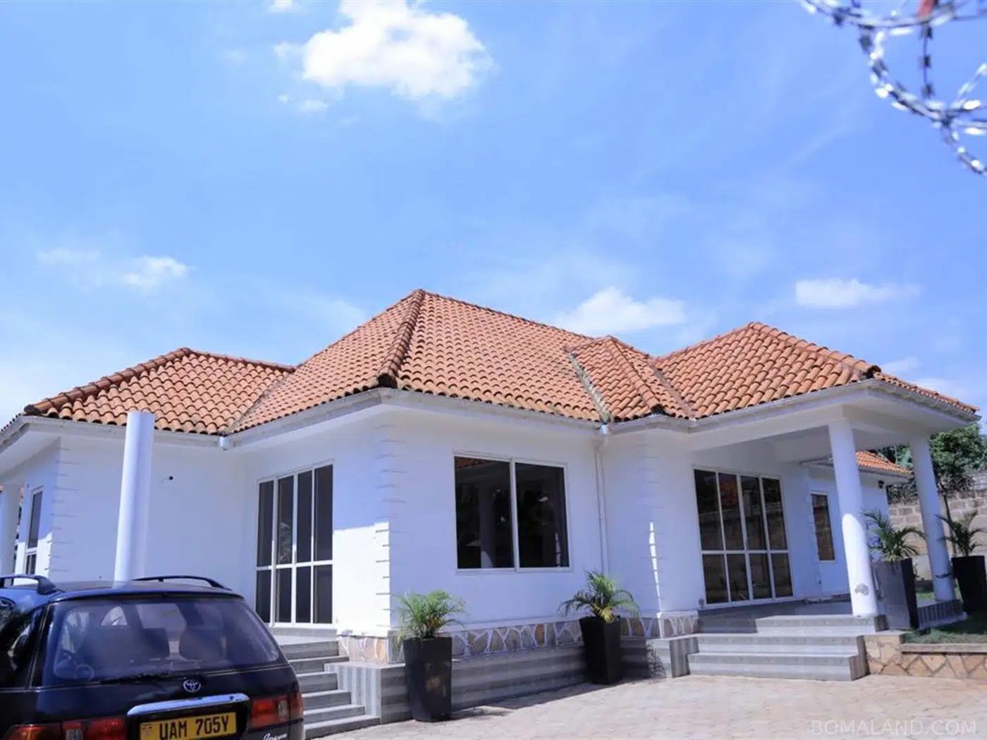 4 bedroom Bungalow for sale in Kiwaatule Kampala Uganda